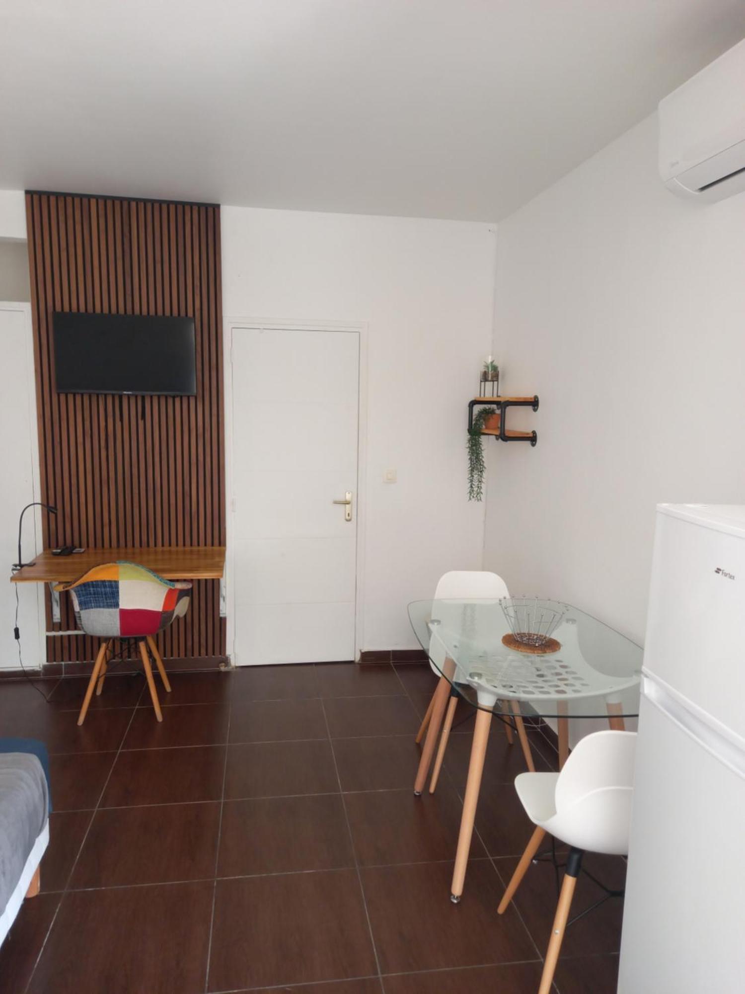 Le Studio Oncle Sam - Acces Piscine Et Plage 르 고지에 외부 사진